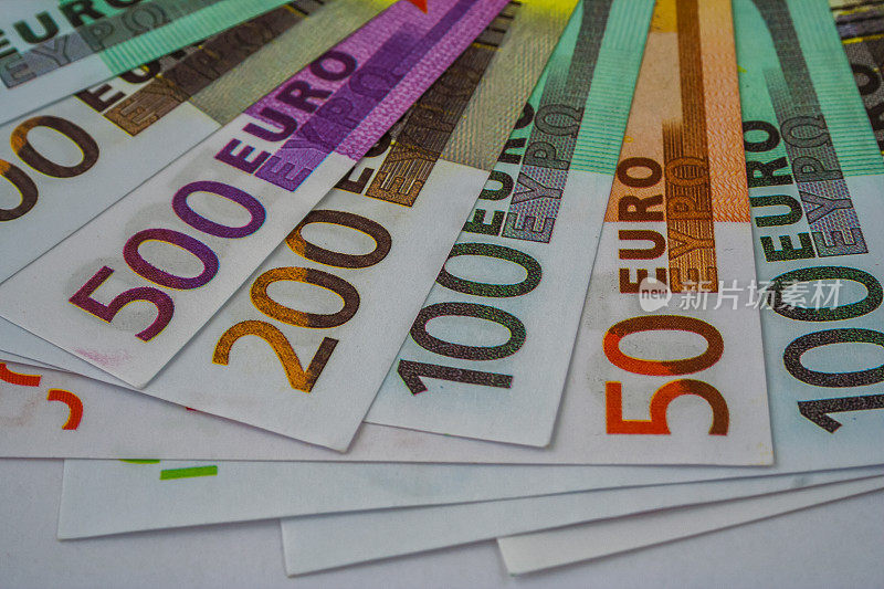 欧洲货币、纸币和现金。50. One hundred.200. 500欧元